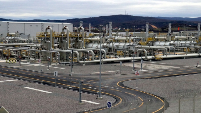 Dev projede vanalar açılıyor